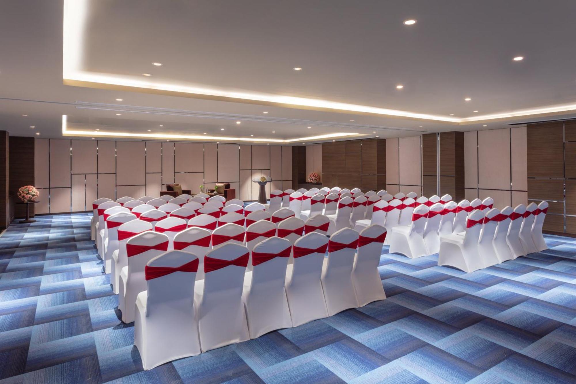 Sheraton Grand Bengaluru Whitefield Hotel & Convention Center Zewnętrze zdjęcie